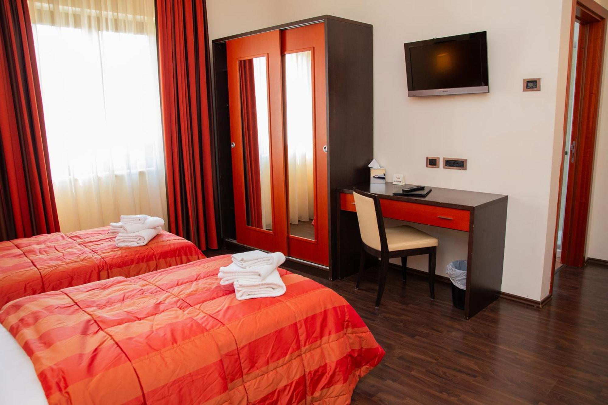 Gullo Hotel Acconia Exterior photo