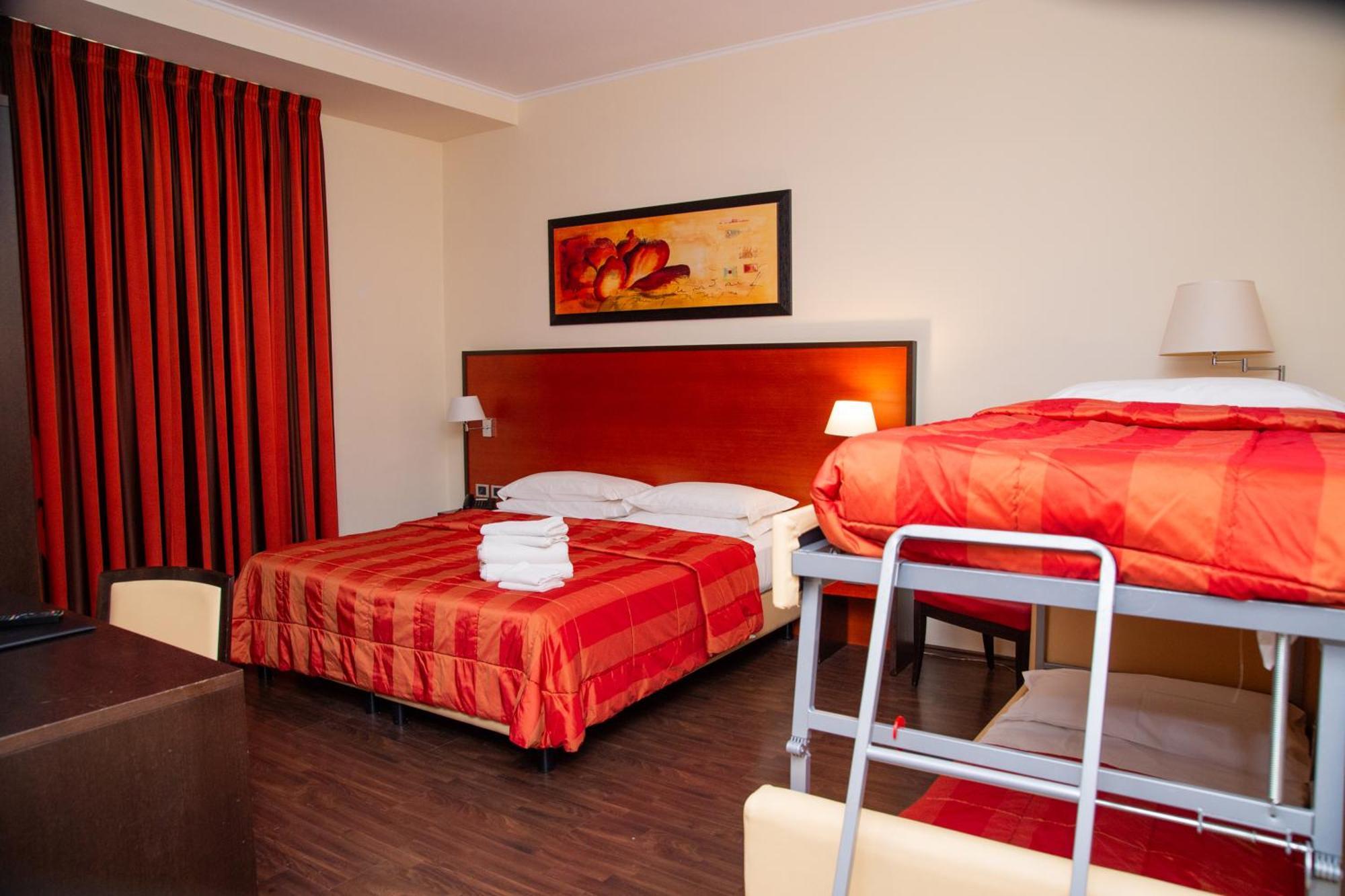 Gullo Hotel Acconia Exterior photo