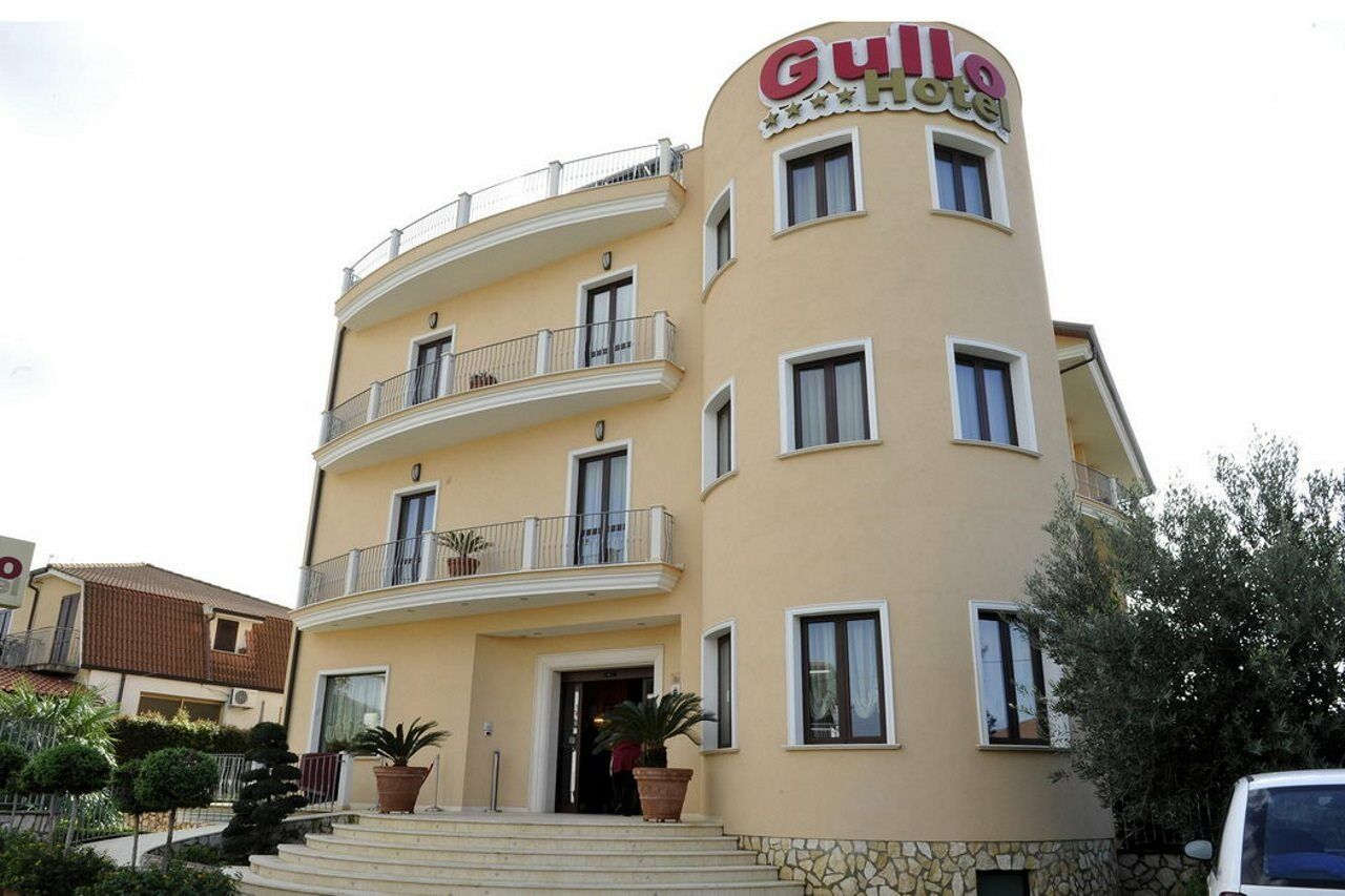 Gullo Hotel Acconia Exterior photo